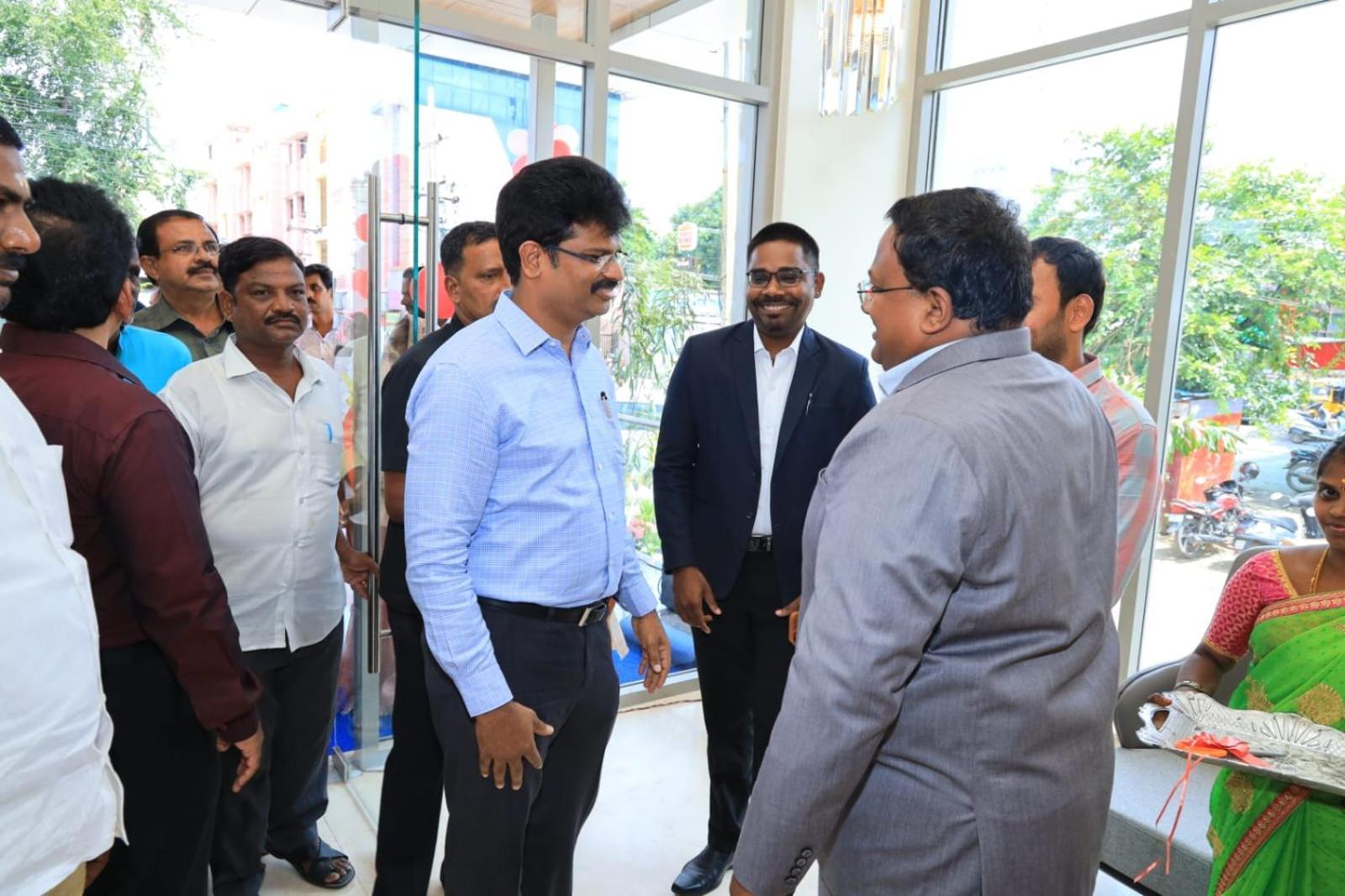 Vantara Suites Vellore Bagian luar foto