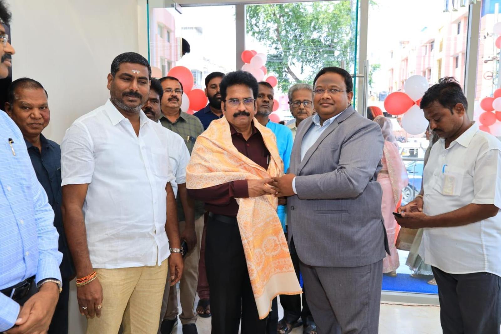Vantara Suites Vellore Bagian luar foto