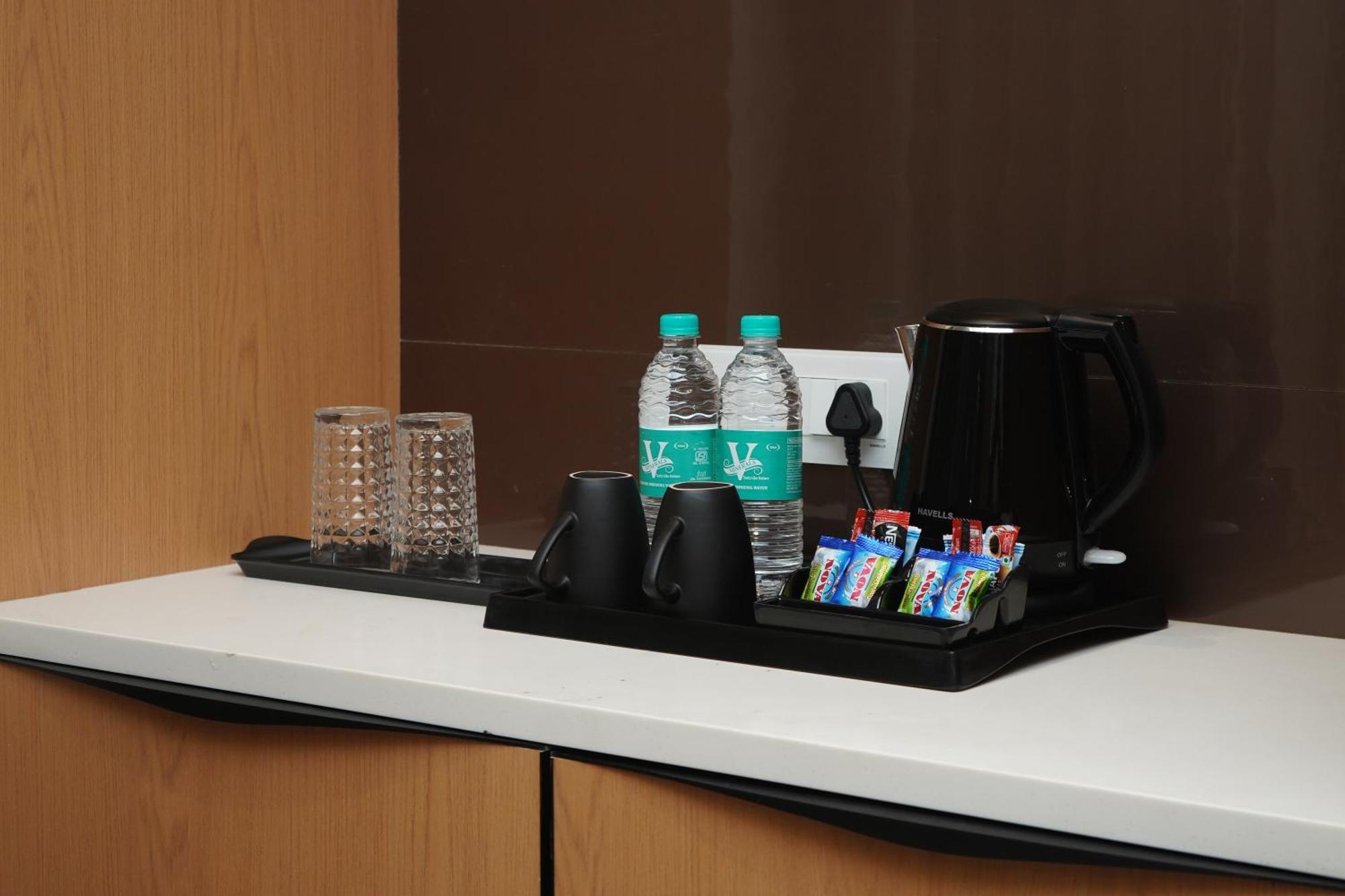 Vantara Suites Vellore Bagian luar foto